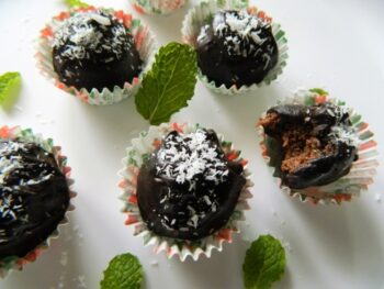 Oats & Almonds Dark Chocolate Truffle - Plattershare - Recipes, food stories and food lovers
