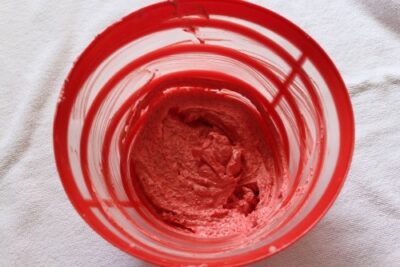 Molten Nutella-Stuffed Red Velvet Cookies - Plattershare - Recipes, food stories and food lovers Molten Nutella-Stuffed Red Velvet Cookies - Plattershare - Recipes, food stories and food lovers
