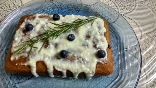 Blueberry And Rosemary Tea Time Cake - Plattershare - Recipes, food stories and food lovers