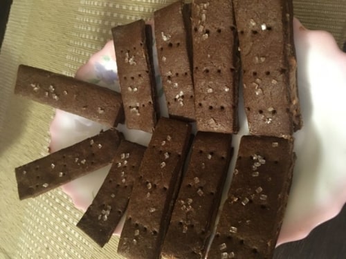 Homemade Bourbon Biscuits - Plattershare - Recipes, Food Stories And Food Enthusiasts
