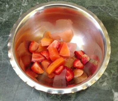 Divine Ambrosia Salad: A Creamy Dream of Fresh Fruit & Coconut - Plattershare - Recipes, food stories and food lovers Divine Ambrosia Salad: A Creamy Dream of Fresh Fruit & Coconut - Plattershare - Recipes, food stories and food lovers