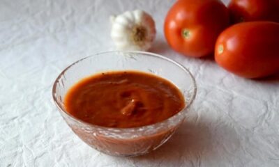 Homemade Pizza Recipe: Easy Step-by-Step Guide (From Scratch!) - Plattershare - Recipes, food stories and food lovers Homemade Pizza Recipe: Easy Step-by-Step Guide (From Scratch!) - Plattershare - Recipes, food stories and food lovers