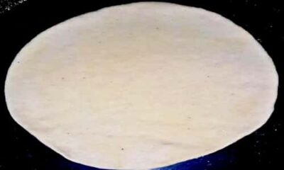 Homemade Pizza Recipe: Easy Step-by-Step Guide (From Scratch!) - Plattershare - Recipes, food stories and food lovers Homemade Pizza Recipe: Easy Step-by-Step Guide (From Scratch!) - Plattershare - Recipes, food stories and food lovers