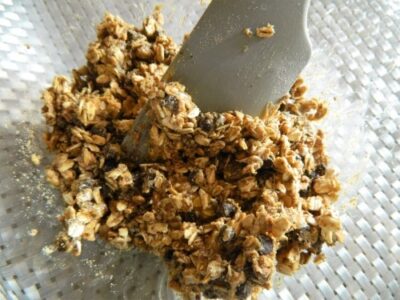 No-Bake Peanut Butter Oatmeal Energy Bites - Plattershare - Recipes, food stories and food lovers No-Bake Peanut Butter Oatmeal Energy Bites - Plattershare - Recipes, food stories and food lovers