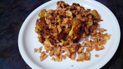 Cauliflower With Papad - Plattershare - Recipes, Food Stories And Food Enthusiasts
