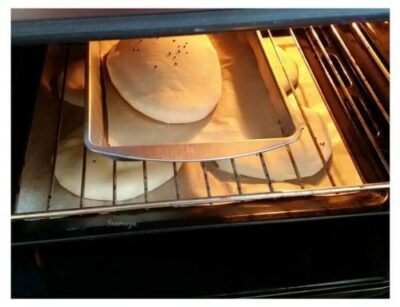 Soft and Fluffy Butter Naan: A Classic Indian Flatbread Recipe - Plattershare - Recipes, food stories and food lovers Soft and Fluffy Butter Naan: A Classic Indian Flatbread Recipe - Plattershare - Recipes, food stories and food lovers