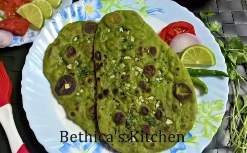 Spinach Garlic Naan - Plattershare - Recipes, Food Stories And Food Enthusiasts
