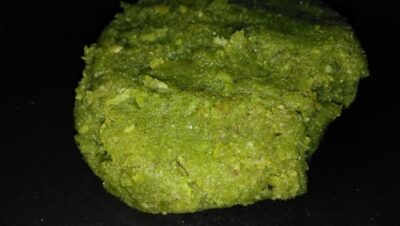 Healthy Green Flatbread with Spiced Potato Filling - Plattershare - Recipes, food stories and food lovers Healthy Green Flatbread with Spiced Potato Filling - Plattershare - Recipes, food stories and food lovers