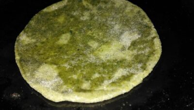 Healthy Green Flatbread with Spiced Potato Filling - Plattershare - Recipes, food stories and food lovers Healthy Green Flatbread with Spiced Potato Filling - Plattershare - Recipes, food stories and food lovers