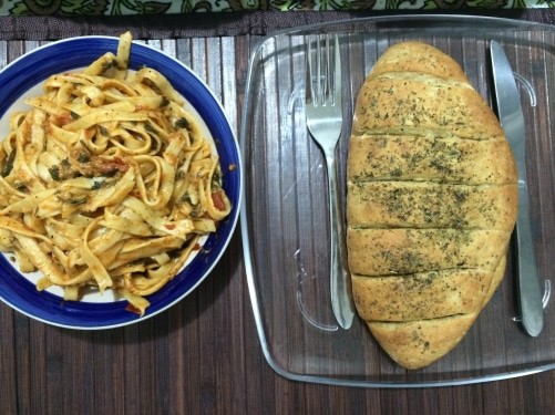 Garlic Stuffed Bread - Plattershare - Recipes, food stories and food lovers