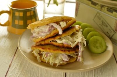 Authentic Venezuelan Arepas: A Step-by-Step Guide - Plattershare - Recipes, food stories and food lovers Authentic Venezuelan Arepas: A Step-by-Step Guide - Plattershare - Recipes, food stories and food lovers