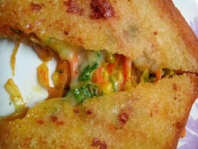 Zesty Bread Cheese Sandwich with Spicy Veggie Filling - Plattershare - Recipes, food stories and food lovers Zesty Bread Cheese Sandwich with Spicy Veggie Filling - Plattershare - Recipes, food stories and food lovers