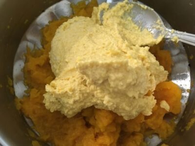 Misti Lauer Pitha: Melt-in-Your-Mouth Pumpkin Fritters in Cardamom Syrup - Plattershare - Recipes, food stories and food lovers Misti Lauer Pitha: Melt-in-Your-Mouth Pumpkin Fritters in Cardamom Syrup - Plattershare - Recipes, food stories and food lovers