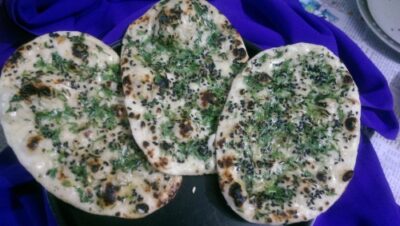 Kulfa Saag Paratha (Purslane Leaves Flat Bread) - Plattershare - Recipes, food stories and food enthusiasts