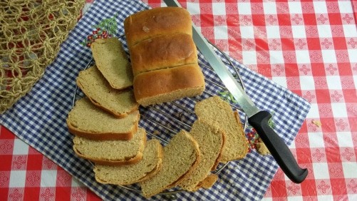 Whole Wheat Flour Bread (Tangzhong Method) - Plattershare - Recipes, food stories and food lovers