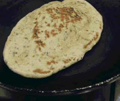 Whole Wheat Naan with Vibrant Greens - Plattershare - Recipes, food stories and food lovers Whole Wheat Naan with Vibrant Greens - Plattershare - Recipes, food stories and food lovers