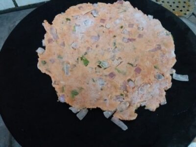Crispy Pyaaz Koki: A Flavorful Sindhi Onion Flatbread - Plattershare - Recipes, food stories and food lovers Crispy Pyaaz Koki: A Flavorful Sindhi Onion Flatbread - Plattershare - Recipes, food stories and food lovers