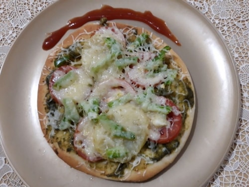Breads Veggie Pizza, Veggie Pizza Is A Tempting Italian Dish Favourite Among Everybody. Whether It Is Birthday Party Or Kitty Parties.pizzas Are On The Menu.i Made This Pizza With Homemade Pizza Dough. - Plattershare - Recipes, Food Stories And Food Enthusiasts