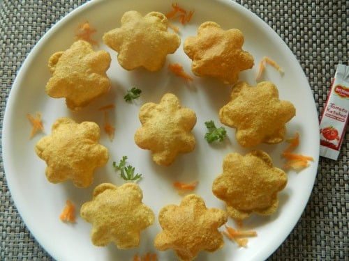 Mini Urad Dal Puri - Plattershare - Recipes, Food Stories And Food Enthusiasts