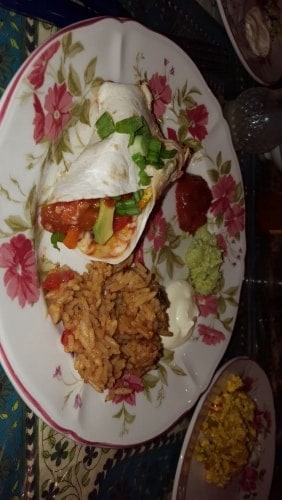 Mexican Burritos - Plattershare - Recipes, food stories and food lovers