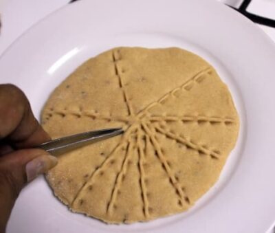 Mini Khoba Roti: A Stunning and Flavorful Rajasthani Flatbread - Plattershare - Recipes, food stories and food lovers Mini Khoba Roti: A Stunning and Flavorful Rajasthani Flatbread - Plattershare - Recipes, food stories and food lovers