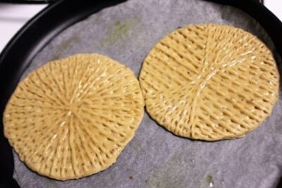 Mini Khoba Roti: A Stunning and Flavorful Rajasthani Flatbread - Plattershare - Recipes, food stories and food lovers Mini Khoba Roti: A Stunning and Flavorful Rajasthani Flatbread - Plattershare - Recipes, food stories and food lovers