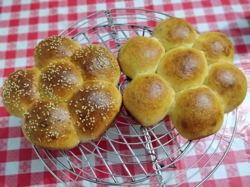Dinner Rolls Bread - Plattershare - Recipes, Food Stories And Food Enthusiasts