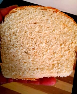 Fluffy Gluten-Free Rice Semolina Bread: A Simple Loaf - Plattershare - Recipes, food stories and food lovers Fluffy Gluten-Free Rice Semolina Bread: A Simple Loaf - Plattershare - Recipes, food stories and food lovers