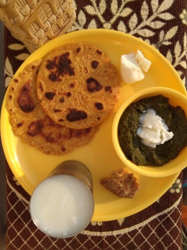 Makki Di Roti - Plattershare - Recipes, Food Stories And Food Enthusiasts