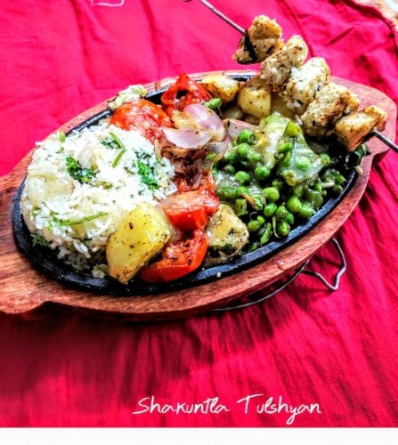 Paneer Shashlik Sizzlers - Plattershare - Recipes, food stories and food lovers