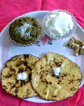 Makki Ki Roti Sarso Ka Saag - Plattershare - Recipes, food stories and food lovers