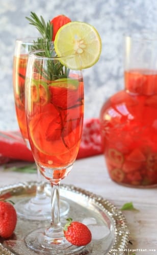 Strawberry Jalepeno Spice Tea - Plattershare - Recipes, food stories and food lovers