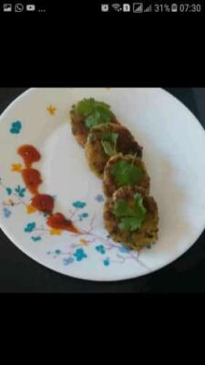 Crispy Corn and Methi Kebabs: A Flavorful Vegetarian Starter - Plattershare - Recipes, food stories and food lovers Crispy Corn and Methi Kebabs: A Flavorful Vegetarian Starter - Plattershare - Recipes, food stories and food lovers