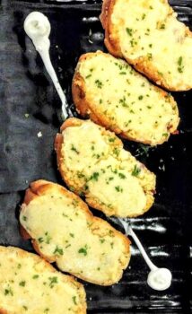 Garlic Bread - Plattershare - Recipes, food stories and food lovers