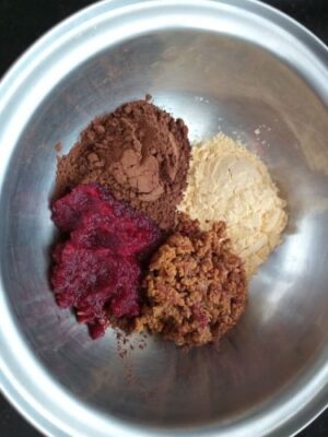 Healthy Red Velvet Beetroot Chocolate Pudding (Jaggery Sweetened) - Plattershare - Recipes, food stories and food lovers Healthy Red Velvet Beetroot Chocolate Pudding (Jaggery Sweetened) - Plattershare - Recipes, food stories and food lovers