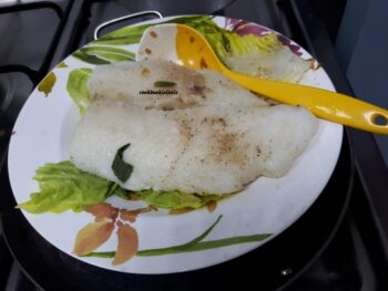 Restaurant Style Steamed Dori Fish With Jaggery And Red Chilli Sauce - Plattershare - Recipes, food stories and food lovers