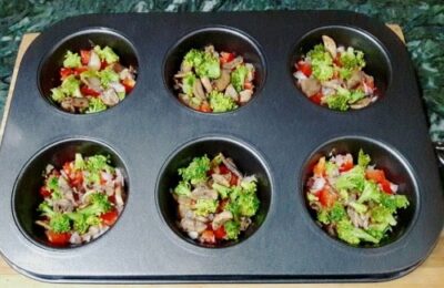 Savory Veggie & Cheese Egg Muffins: A Perfect Grab-and-Go Breakfast - Plattershare - Recipes, food stories and food lovers Savory Veggie & Cheese Egg Muffins: A Perfect Grab-and-Go Breakfast - Plattershare - Recipes, food stories and food lovers