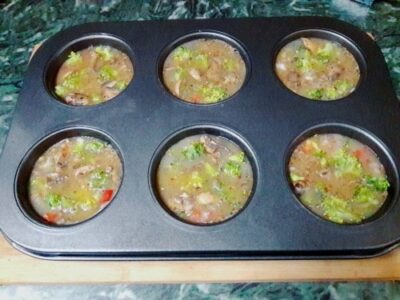 Savory Veggie & Cheese Egg Muffins: A Perfect Grab-and-Go Breakfast - Plattershare - Recipes, food stories and food lovers Savory Veggie & Cheese Egg Muffins: A Perfect Grab-and-Go Breakfast - Plattershare - Recipes, food stories and food lovers