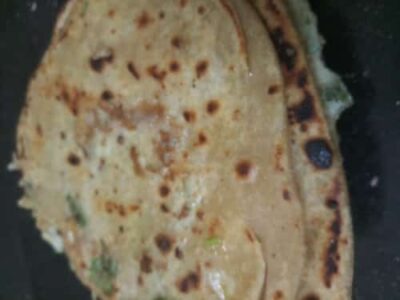 Indian Anda Paratha: Savory Egg-Stuffed Flatbread - Plattershare - Recipes, food stories and food lovers Indian Anda Paratha: Savory Egg-Stuffed Flatbread - Plattershare - Recipes, food stories and food lovers