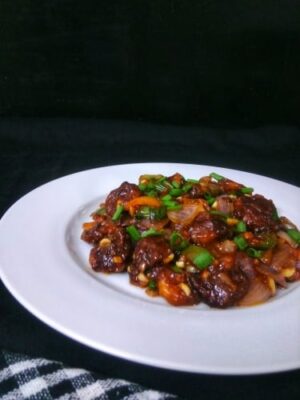 Restaurant-Style Chili Prawns: A Sweet, Spicy, and Irresistibly Crunchy Delight - Plattershare - Recipes, food stories and food lovers Restaurant-Style Chili Prawns: A Sweet, Spicy, and Irresistibly Crunchy Delight - Plattershare - Recipes, food stories and food lovers