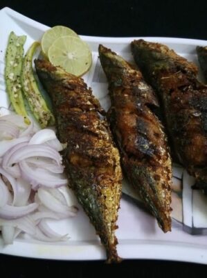 Crispy Mackerel Fish Fry: An Easy and Flavorful Indian Recipe - Plattershare - Recipes, food stories and food lovers Crispy Mackerel Fish Fry: An Easy and Flavorful Indian Recipe - Plattershare - Recipes, food stories and food lovers