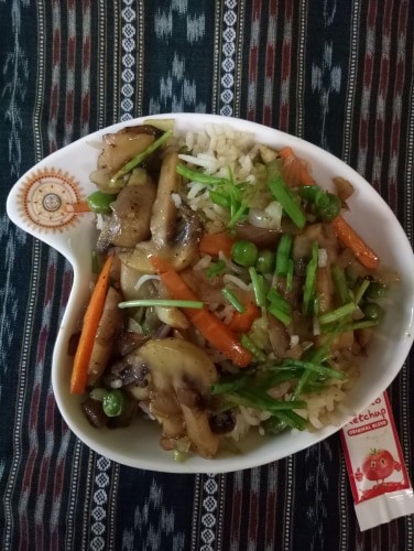 Mushroom Fried Rice - Plattershare - Recipes, food stories and food lovers