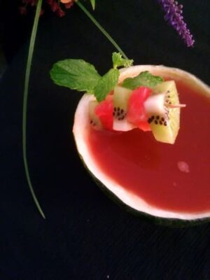 Refreshing Watermelon Kiwi Cooler: A Summer Delight - Plattershare - Recipes, food stories and food lovers Refreshing Watermelon Kiwi Cooler: A Summer Delight - Plattershare - Recipes, food stories and food lovers