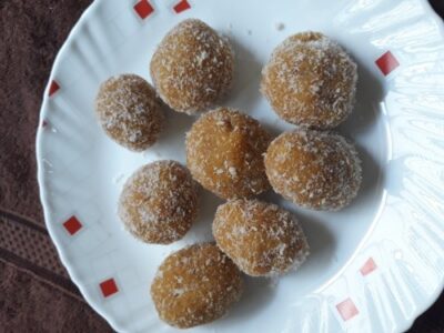 Tropical Mango Coconut Ladoos (Indian Coconut Mango Balls) - Plattershare - Recipes, food stories and food lovers Tropical Mango Coconut Ladoos (Indian Coconut Mango Balls) - Plattershare - Recipes, food stories and food lovers