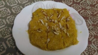 Creamy Mango Kalakand: A Melt-in-Your-Mouth Indian Dessert - Plattershare - Recipes, food stories and food lovers Creamy Mango Kalakand: A Melt-in-Your-Mouth Indian Dessert - Plattershare - Recipes, food stories and food lovers