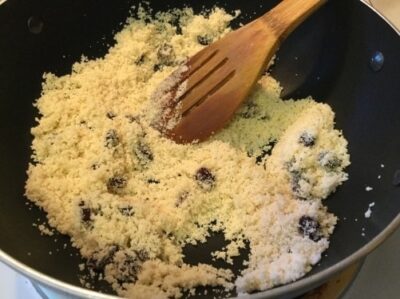 Golden Mango Sheera: A Saffron-Infused Semolina Pudding - Plattershare - Recipes, food stories and food lovers Golden Mango Sheera: A Saffron-Infused Semolina Pudding - Plattershare - Recipes, food stories and food lovers