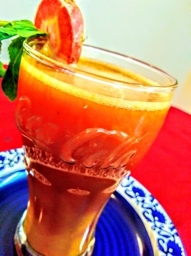 Carrot And Orange Juice With Mint And Honey - Plattershare - Recipes, Food Stories And Food Enthusiasts