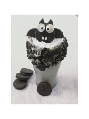 Monstrous Oreo Milkshake: A Fun and Delicious Treat for Kids - Plattershare - Recipes, food stories and food lovers Monstrous Oreo Milkshake: A Fun and Delicious Treat for Kids - Plattershare - Recipes, food stories and food lovers
