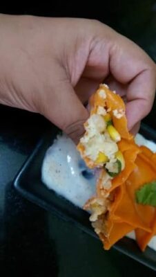 Healthy Carrot & Paneer Momos with Creamy White Dipping Sauce - Plattershare - Recipes, food stories and food lovers Healthy Carrot & Paneer Momos with Creamy White Dipping Sauce - Plattershare - Recipes, food stories and food lovers