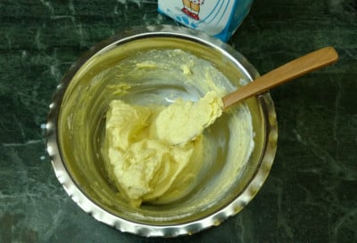 Melt-in-Your-Mouth Custard Cookies (Eggless) - Plattershare - Recipes, food stories and food lovers Melt-in-Your-Mouth Custard Cookies (Eggless) - Plattershare - Recipes, food stories and food lovers